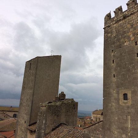 Palazzo Castelleschi Villa Tarquinia Kültér fotó