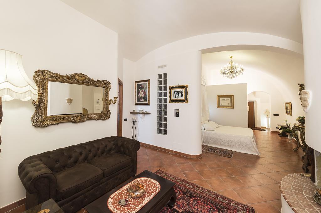Palazzo Castelleschi Villa Tarquinia Kültér fotó